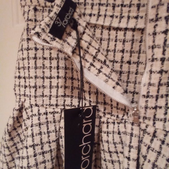 37 Orchard School girl mini skirt - Picture 2 of 6